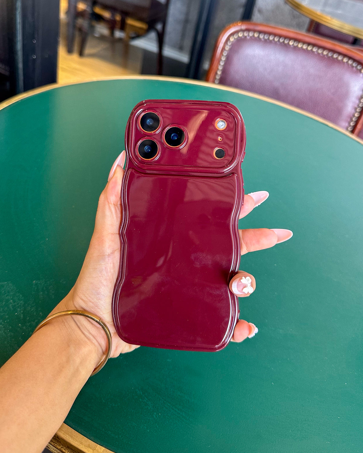 Wavy Glossy high-gloss iPhone phone case in wine red with wavy curved edges and raised camera cutout – TOKFO